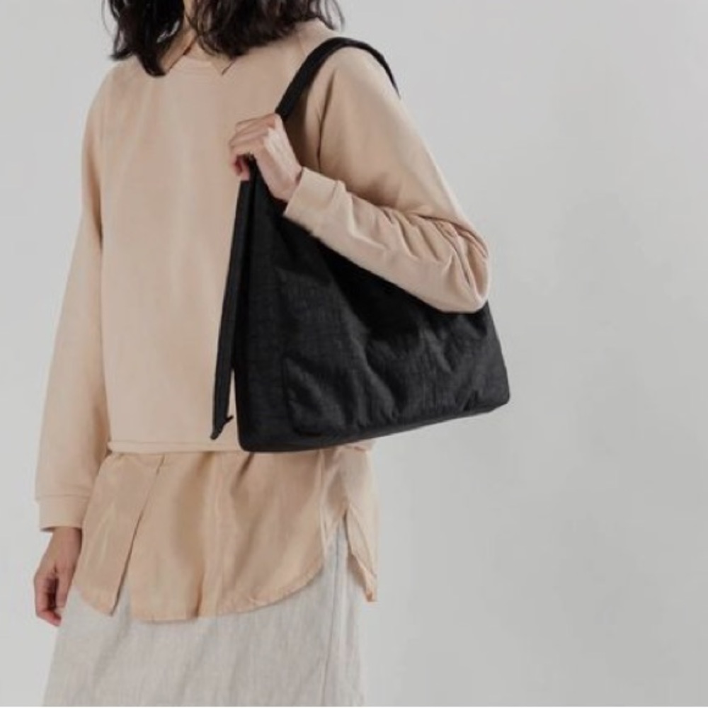 Baggu Nylon Shoulder Bag- black large size